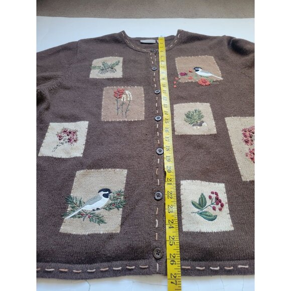 Croft & Barrow patchwork cardigan sweater featuring embroidered nature scenes 2X - Picture 12 of 14
